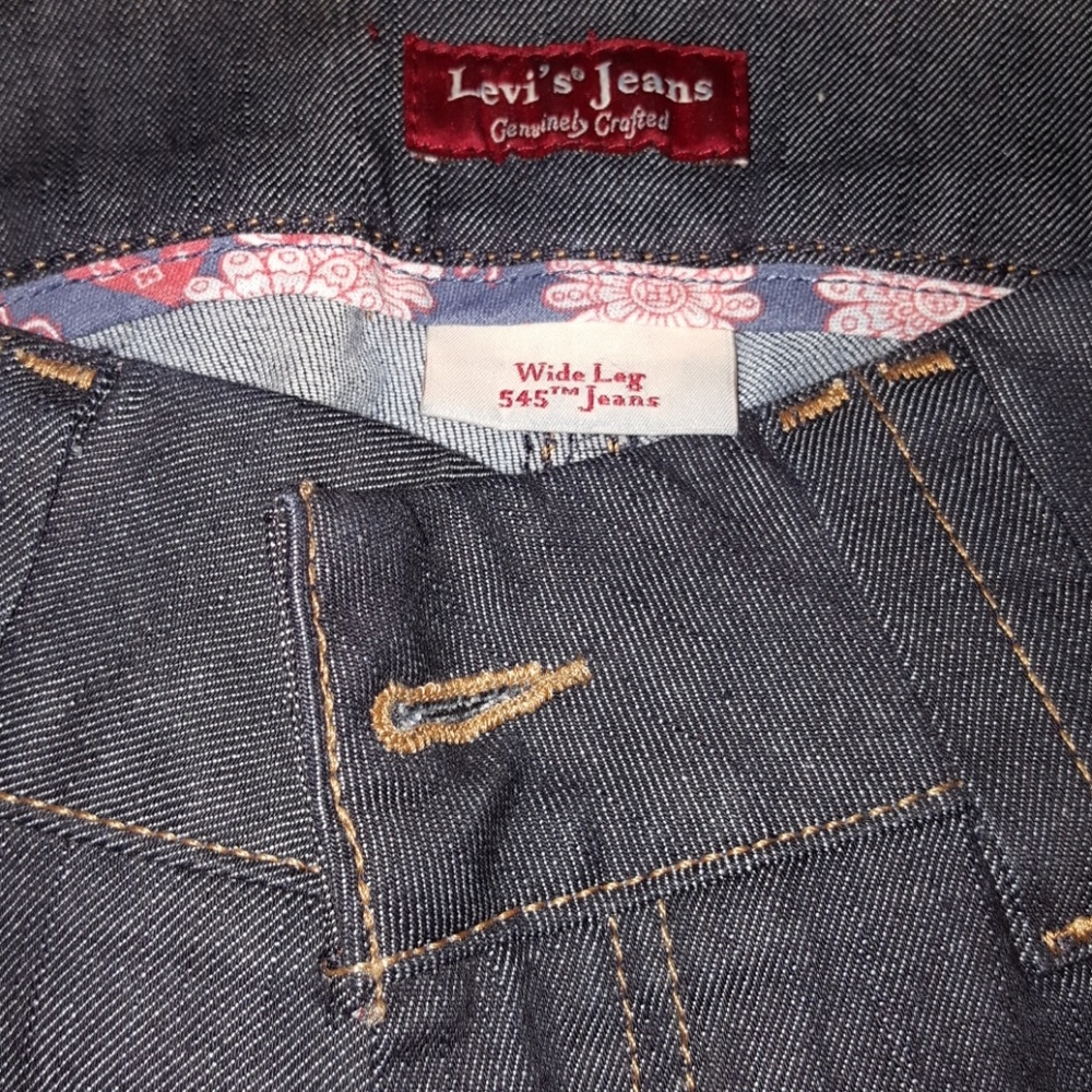 Levi's